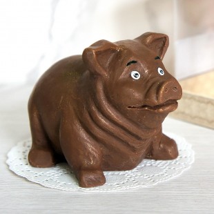 Фигура шоколадная "Свинка №1"  11 см 150 гр.