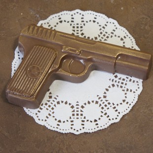 Шоколадная фигура "Пистолет малый №2" 70 гр.